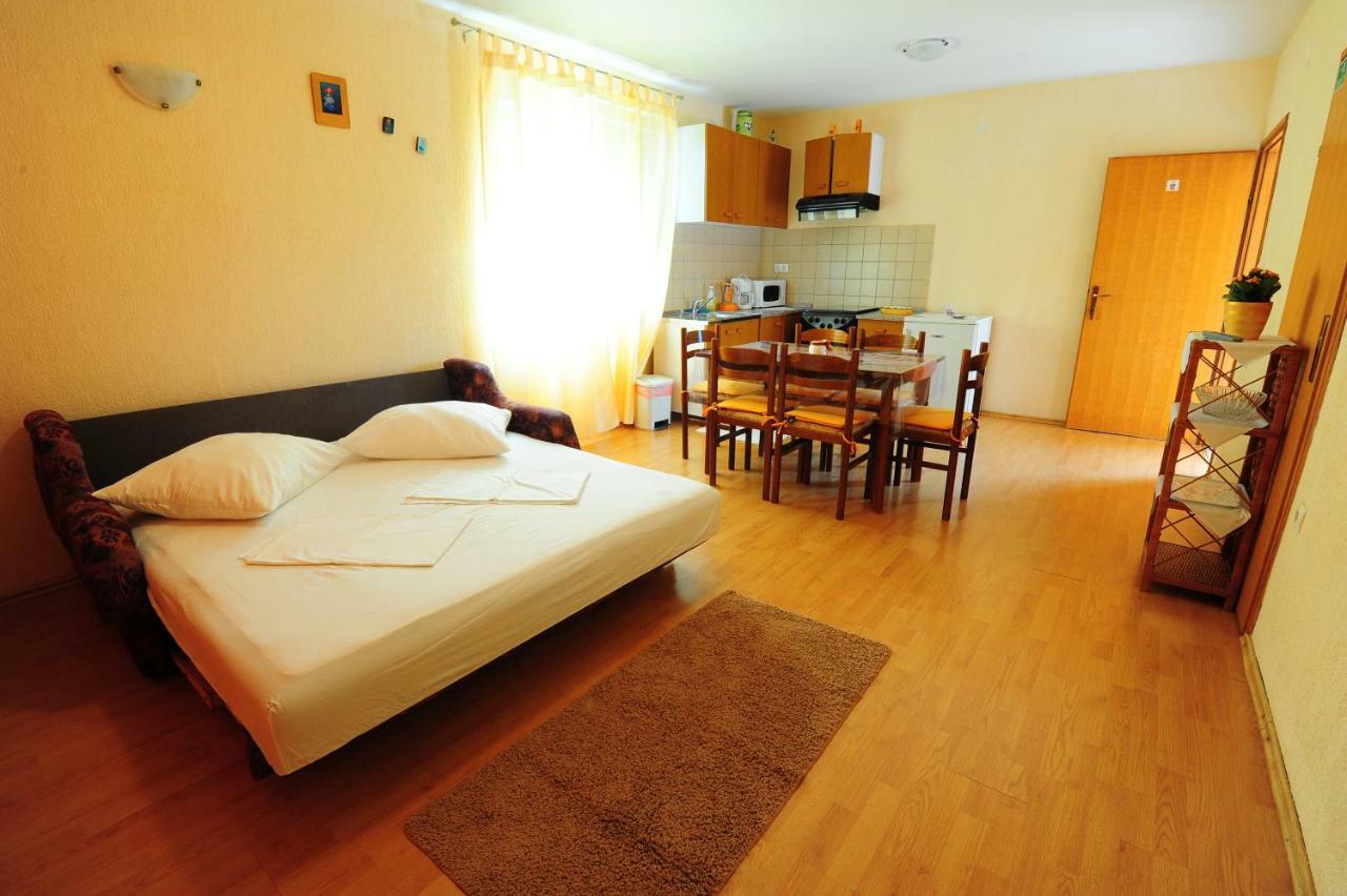 ראב Apartmani Margeta מראה חיצוני תמונה